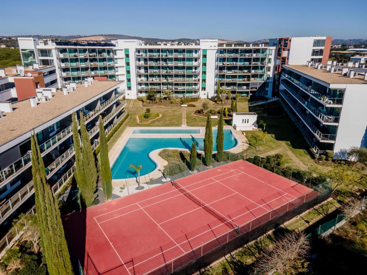 Superbe Appartement Spacieux Avec Terrasse Vue Piscine Vilamoura Bagian luar foto