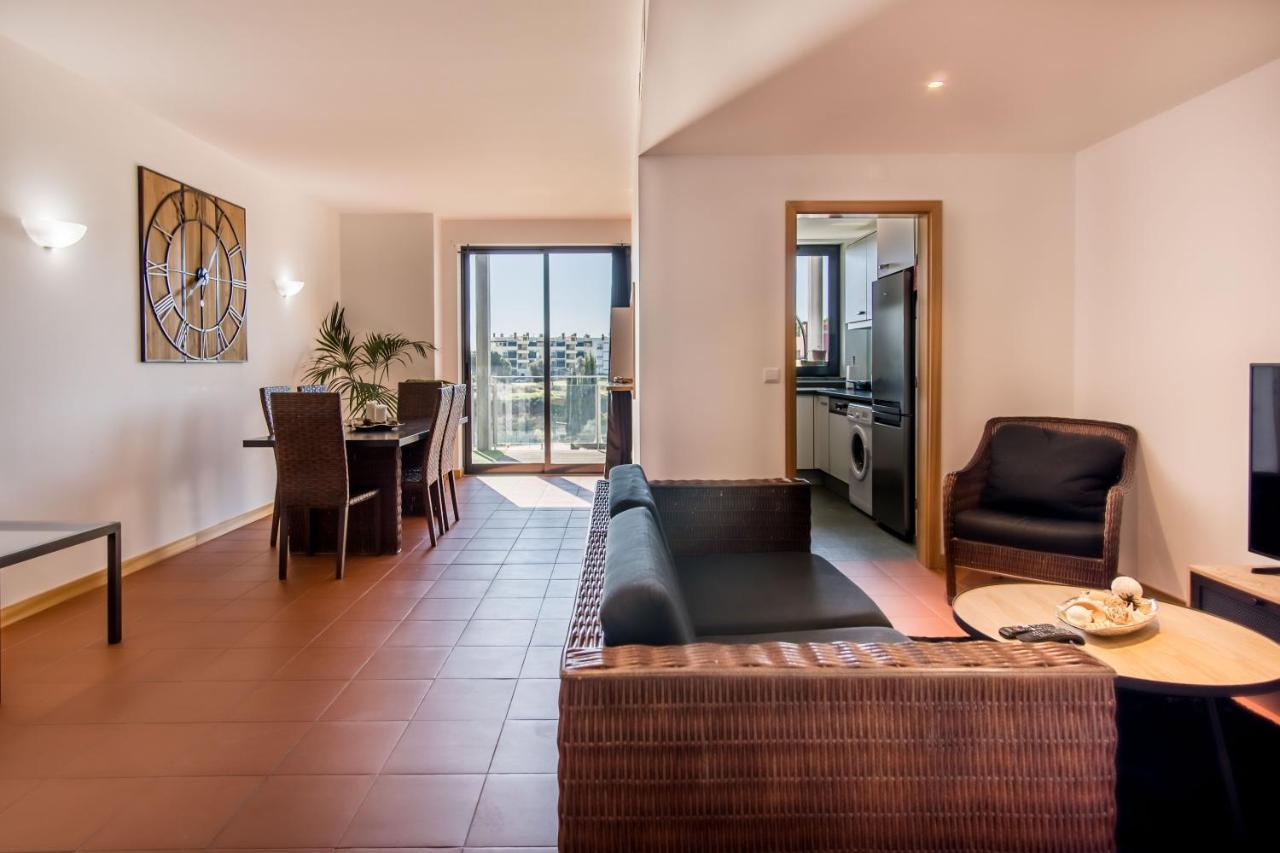 Superbe Appartement Spacieux Avec Terrasse Vue Piscine Vilamoura Bagian luar foto