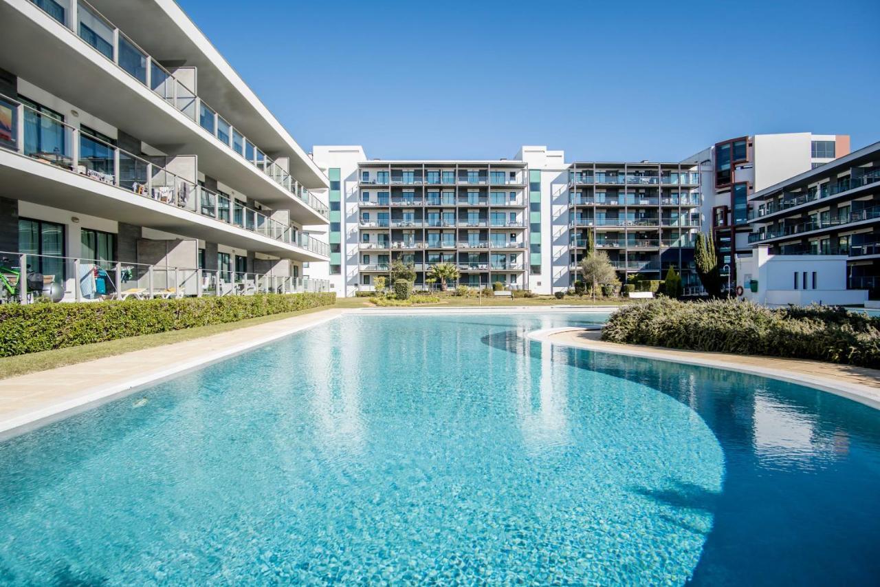 Superbe Appartement Spacieux Avec Terrasse Vue Piscine Vilamoura Bagian luar foto