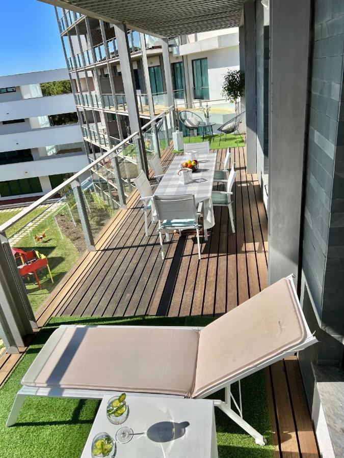 Superbe Appartement Spacieux Avec Terrasse Vue Piscine Vilamoura Bagian luar foto