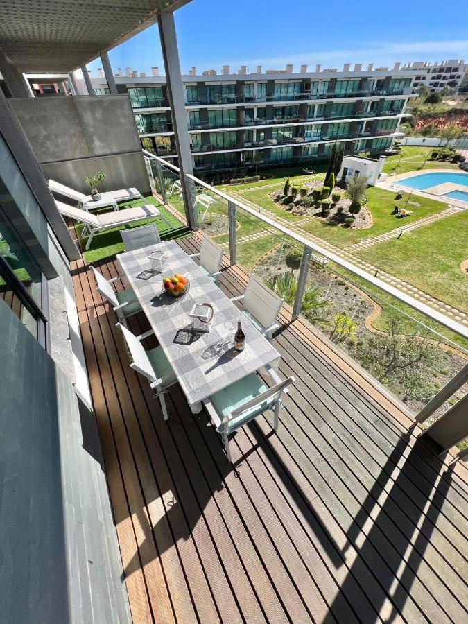 Superbe Appartement Spacieux Avec Terrasse Vue Piscine Vilamoura Bagian luar foto